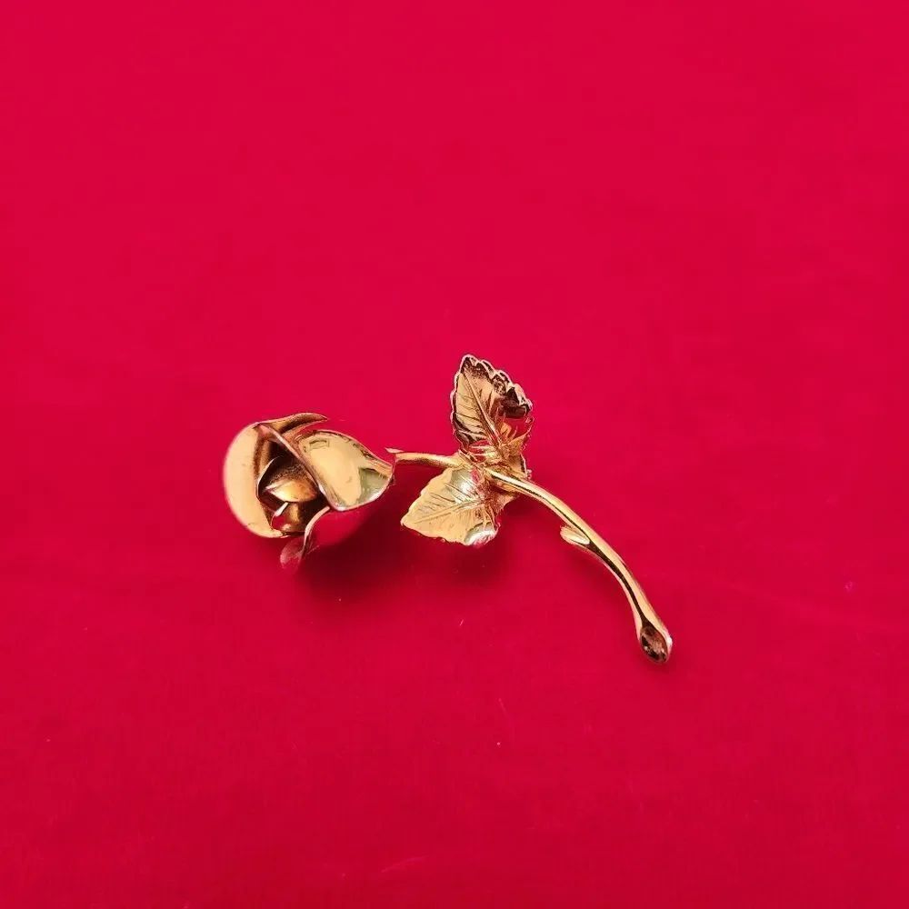 Monet Vintage Gold Plated Rose Flower Brooch Pin